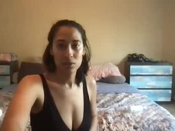 couple Sexy Girls Cams with 1champagnemami