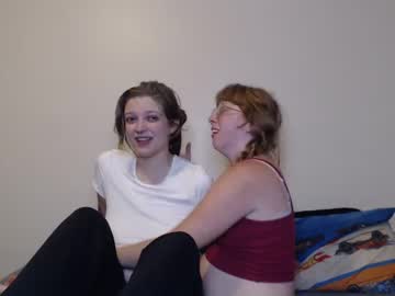 couple Sexy Girls Cams with elliottandisabelle