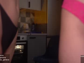 couple Sexy Girls Cams with alisaacoy