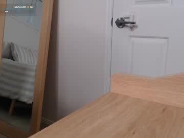 girl Sexy Girls Cams with sexyskyee_