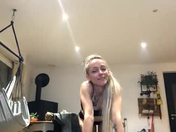 couple Sexy Girls Cams with minimarybloody