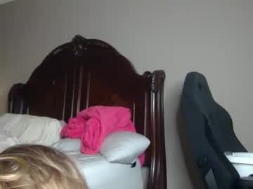 couple Sexy Girls Cams with mikesteaks