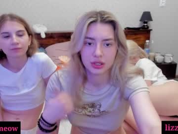 couple Sexy Girls Cams with lovely_kira_kira