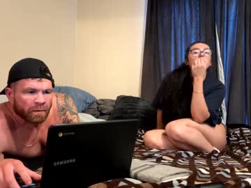 couple Sexy Girls Cams with daddydiggler41